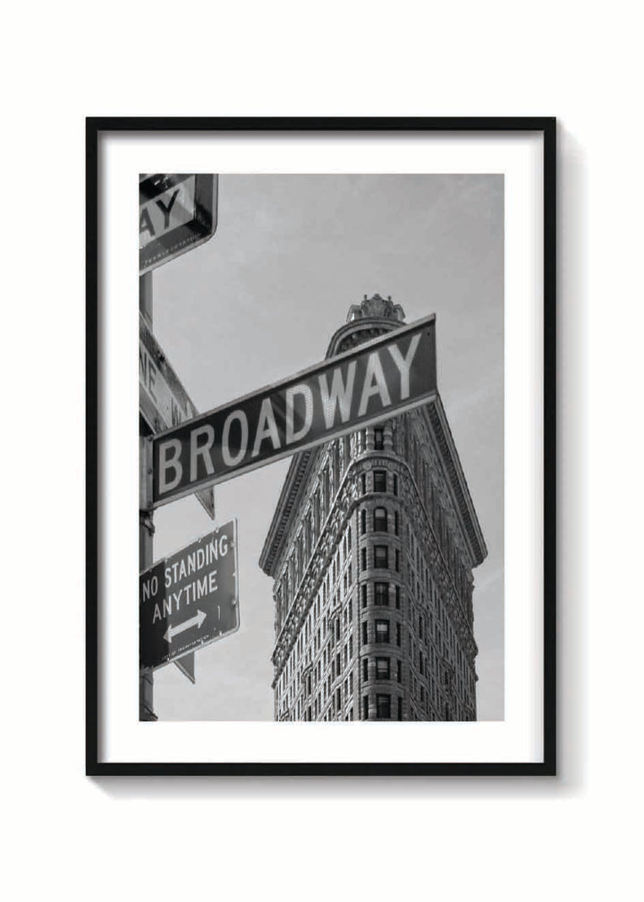 CALLE BROADWAY